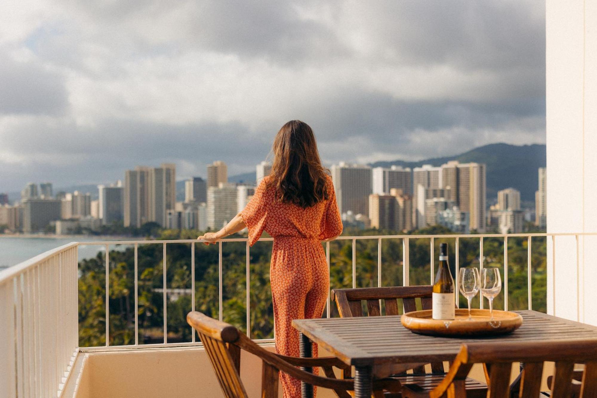 Готель Lotus Honolulu At Diamond Head Екстер'єр фото